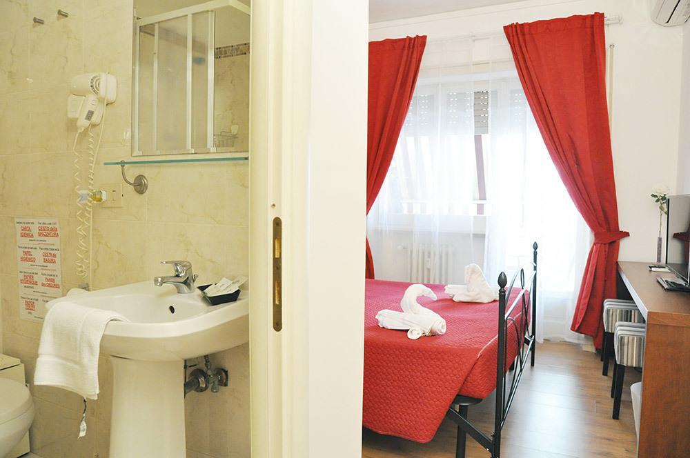Ideal B&B Рим Екстериор снимка